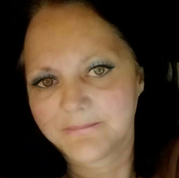 Meet your Posher, Deborah - Picture 4 of 4